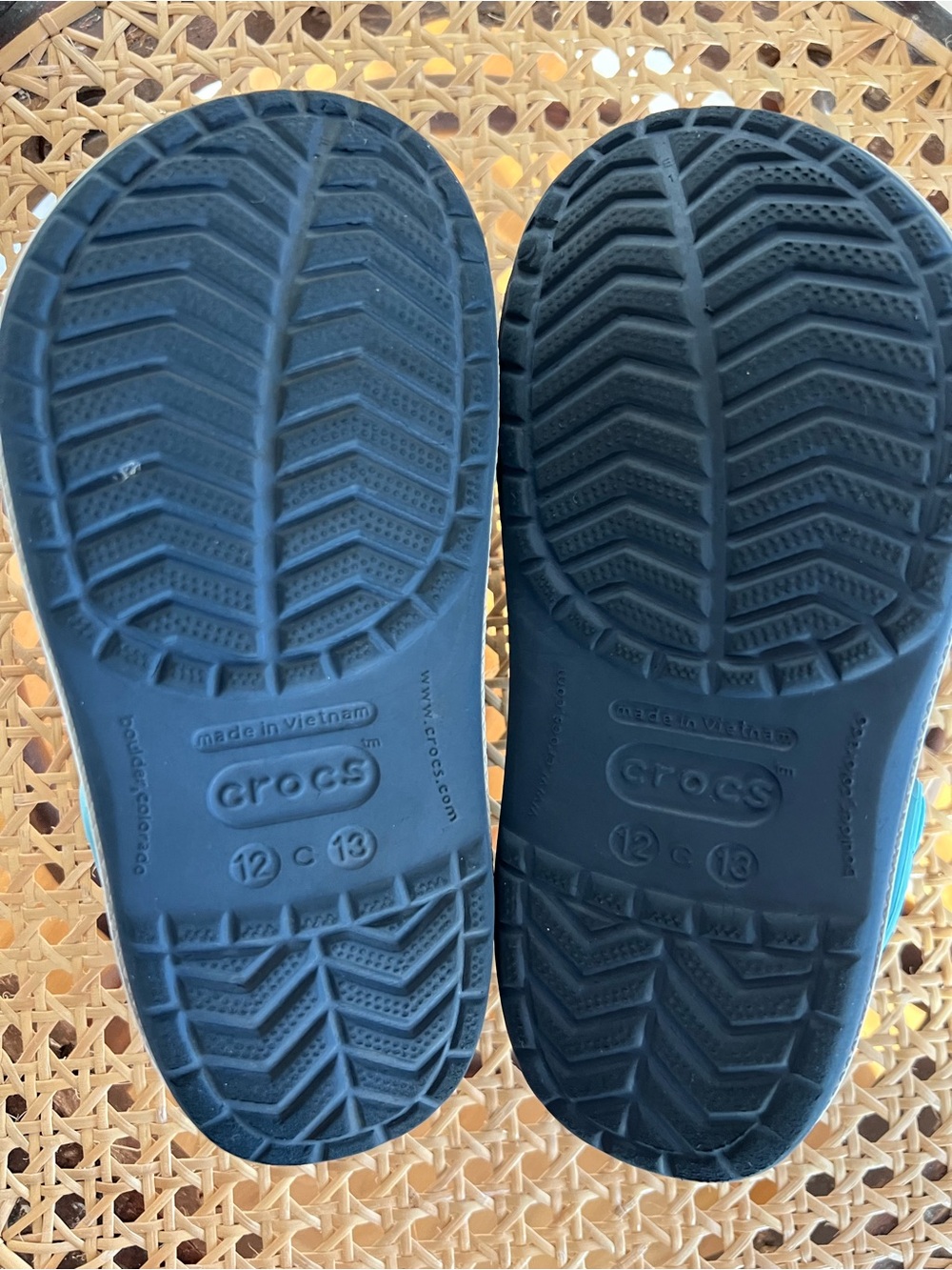 CROCS Kids Navy and Light Blue Classic Clogs Size c12/13 - Picture 4 of 12